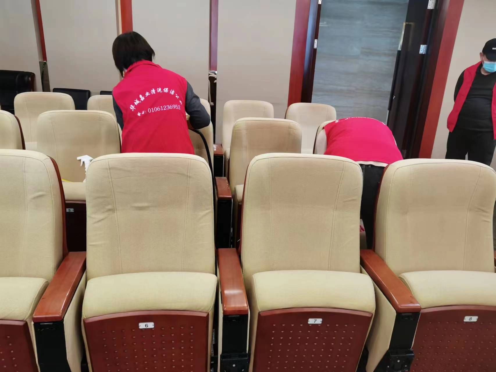 精品久久久久久无码人妻